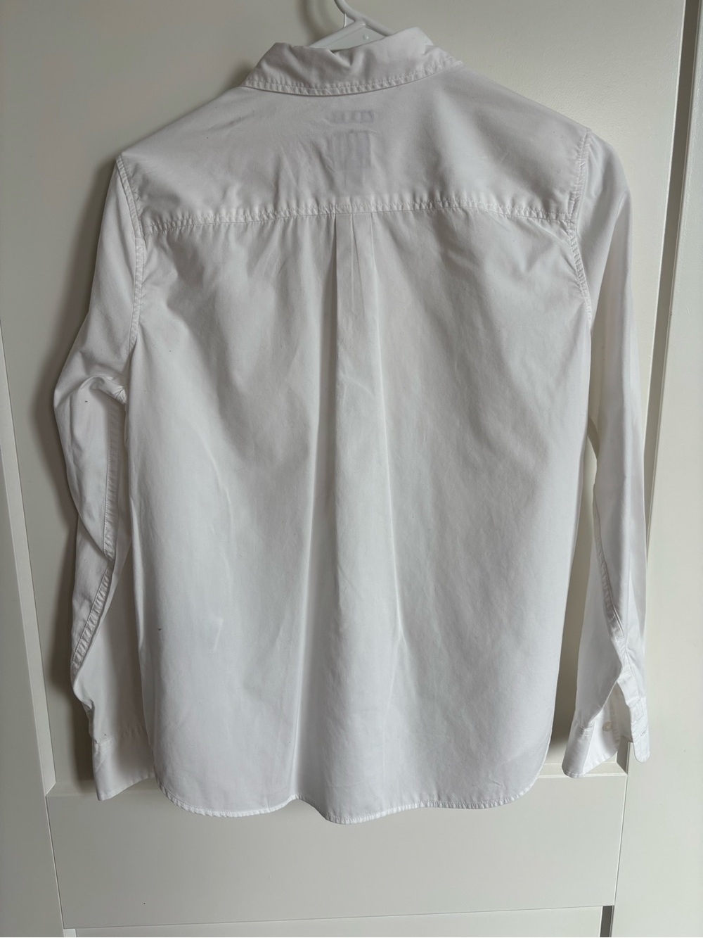GAP White Long-Sleeve Button-Up Shirt - Picture 3 of 4